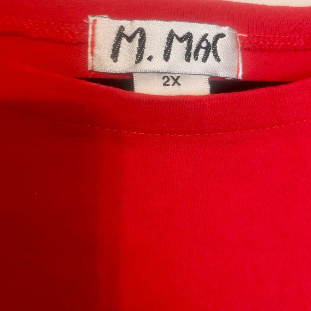 Red M. Mac top. New, unworn, Size 2X.